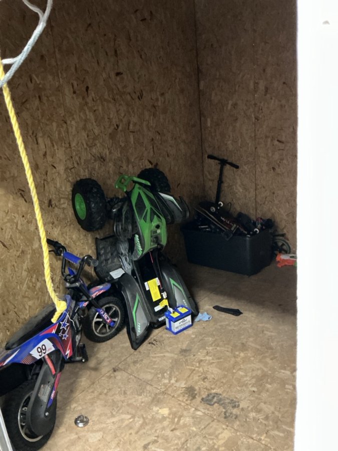 10 x 10 storage unit in Las Vegas, NV