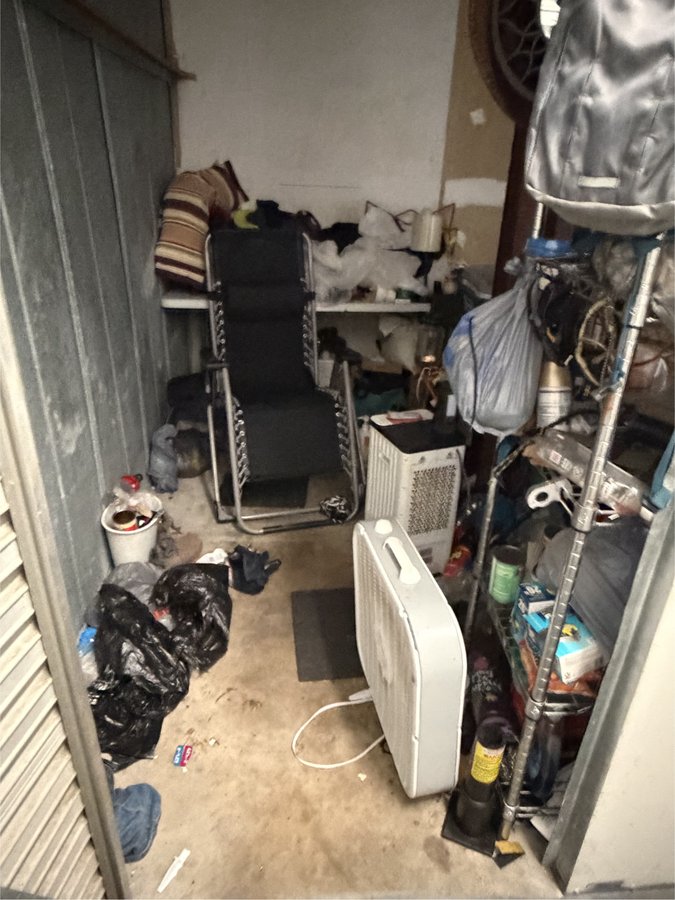 10 x 10 storage unit in Sanford, FL