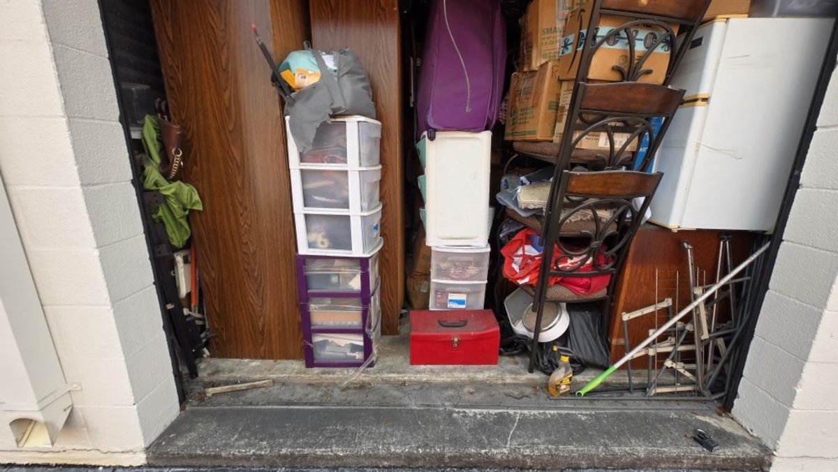 10 x 10 storage unit in Miami, FL