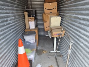 5 x 10 storage unit in Aventura, FL