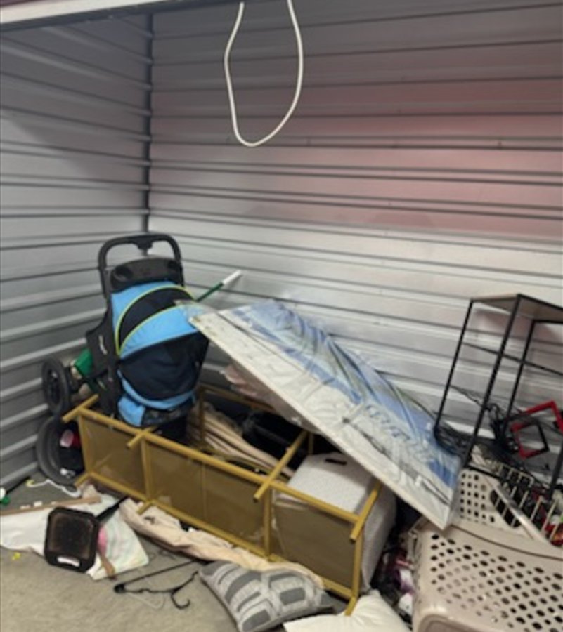 10 x 5 storage unit in Sarasota, FL