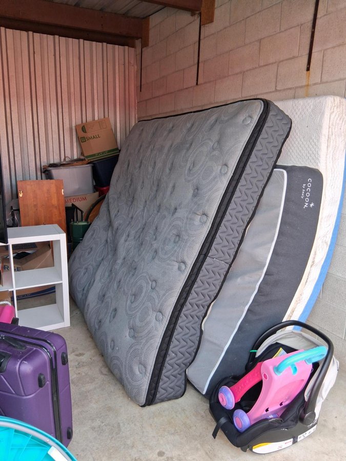 10 x 15 storage unit in Zion, IL