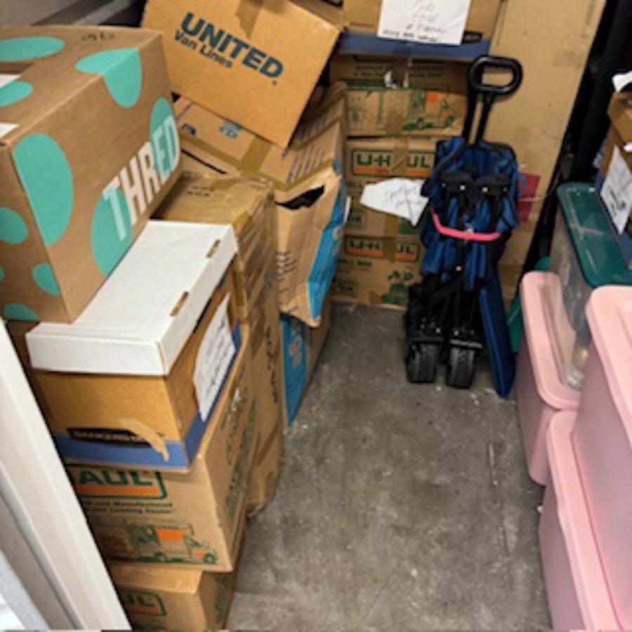 5 x 10 storage unit in Bradenton, FL