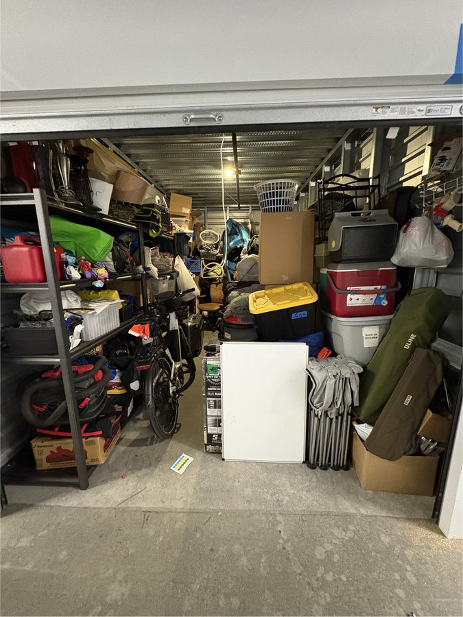 10 x 20 storage unit in Portland, OR