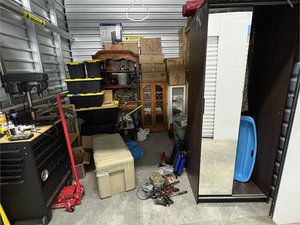 10 x 10 storage unit in Portland, OR