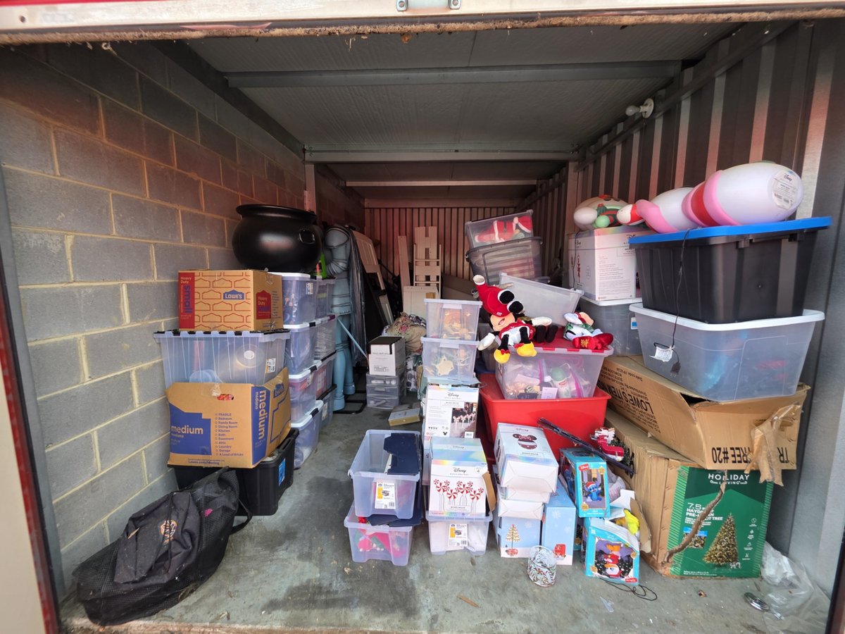 10 x 20 storage unit in Pineville, NC