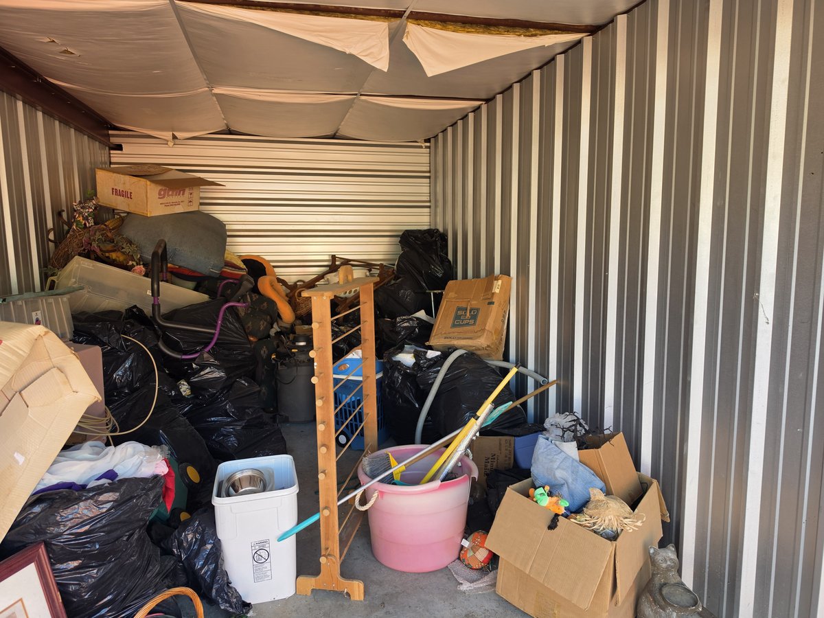 10 x 20 storage unit in Alpharetta, GA