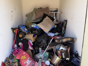 6 x 10 storage unit in Belleview, FL