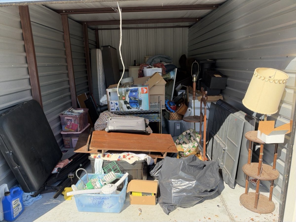 10 x 20 storage unit in Ocklawaha, FL