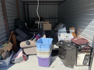 10 x 20 storage unit in Ocklawaha, FL
