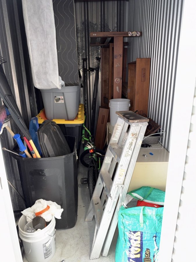 5 x 10 storage unit in Ocala, FL