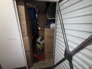 5 x 8 storage unit in Brooklyn, NY