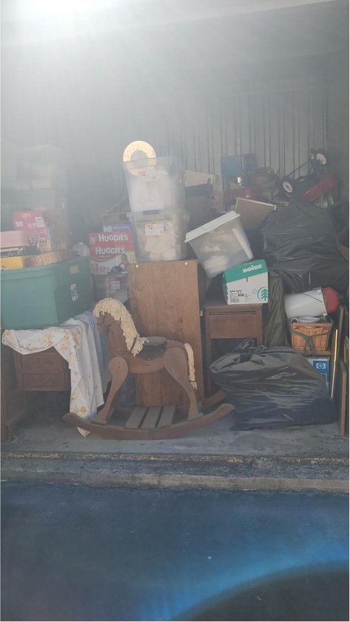 10 x 10 storage unit in Columbia, SC