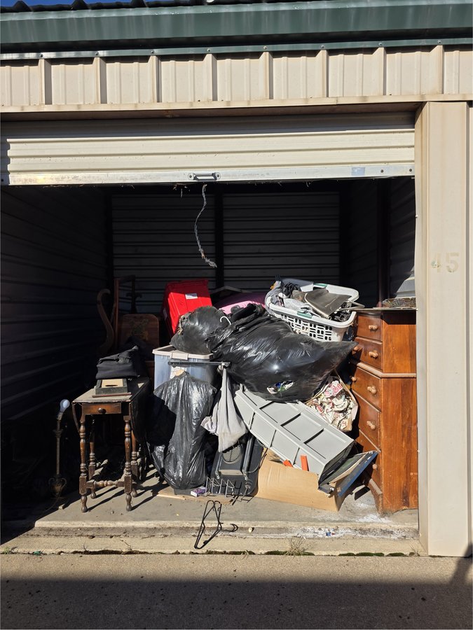 10 x 10 storage unit in Wichita, KS