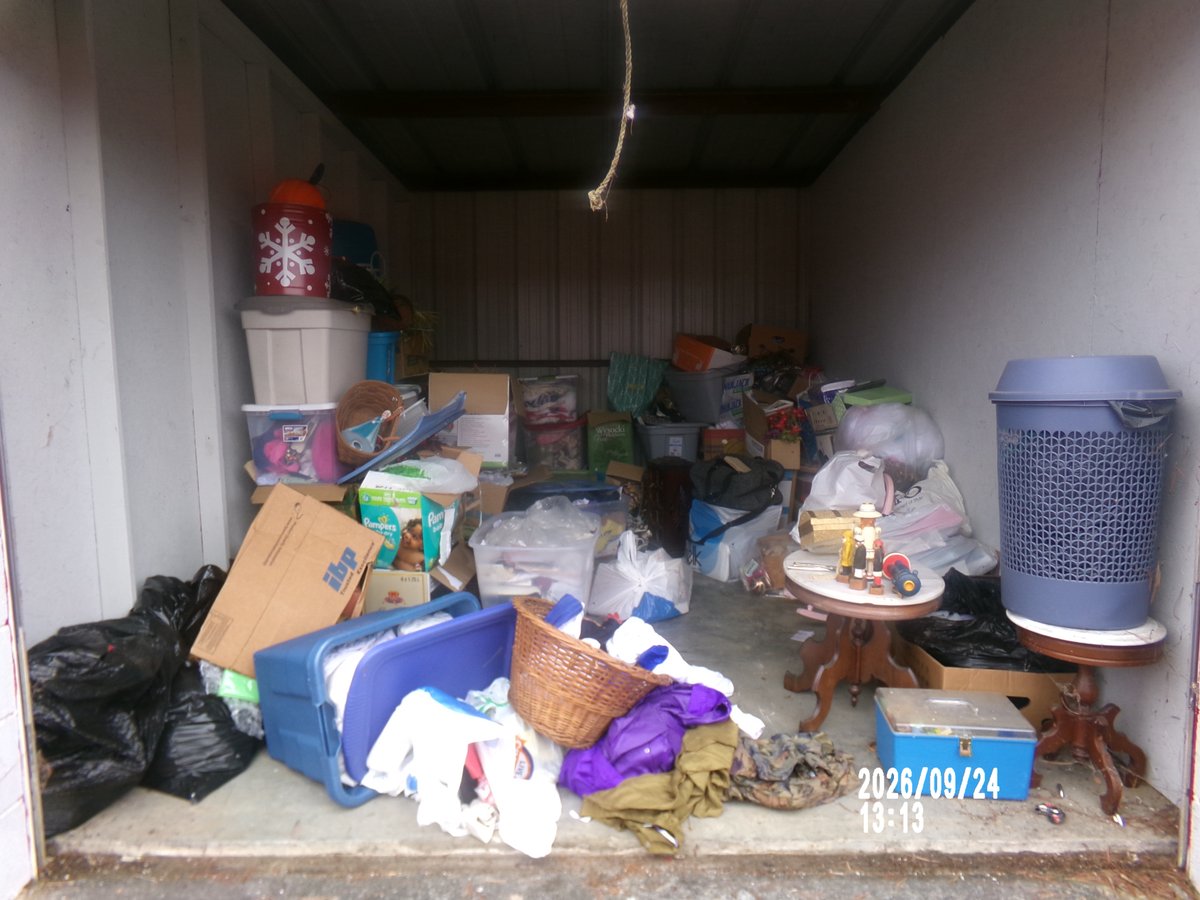 10 x 15 storage unit in Powell, TN
