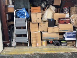 10 x 10 storage unit in Lake Oswego, OR