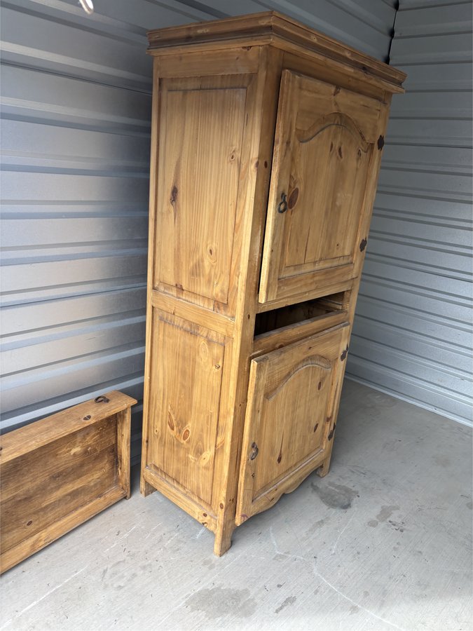 10 x 10 storage unit in Tucson, AZ