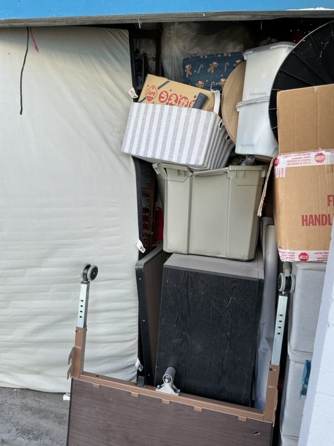 10 x 15 storage unit in Las Vegas, NV