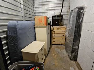 7 x 10 storage unit in Norfolk, VA