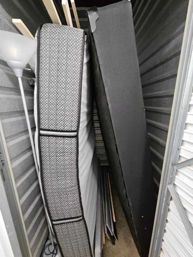 4 x 5 storage unit in Norfolk, VA