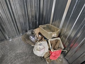5 x 5 storage unit in Ridge, NY