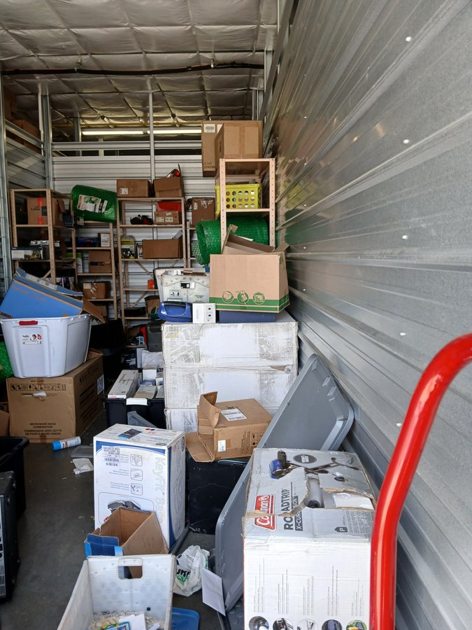 10 x 25 storage unit in Springfield, MO