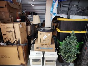 10 x 10 storage unit in Johnston, RI