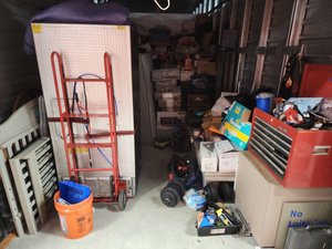 10 x 20 storage unit in Johnston, RI