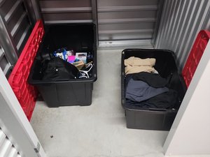 5 x 5 storage unit in Johnston, RI