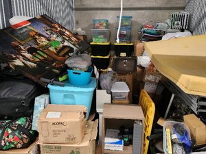 10 x 15 storage unit in Bradenton, FL