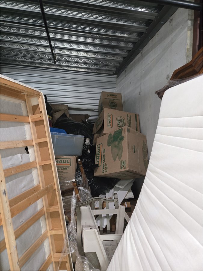10 x 19 storage unit in Capitol Heights, MD