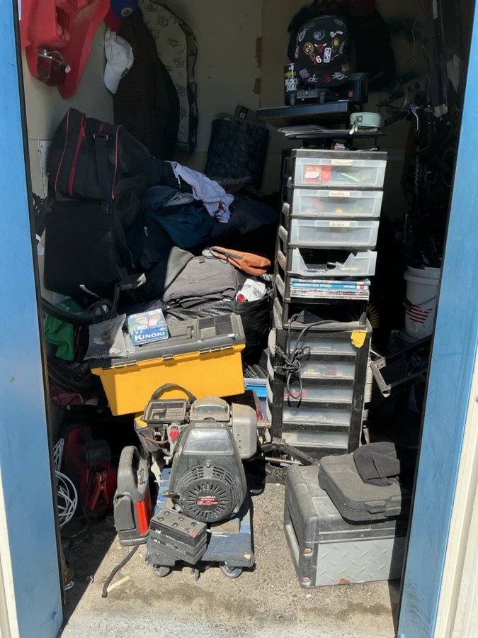 10 x 10 storage unit in Las Vegas, NV