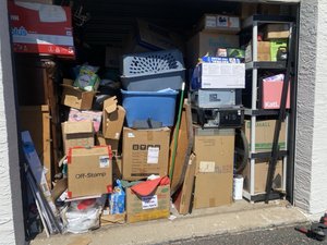 10 x 10 storage unit in Peoria, AZ