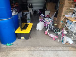 10 x 20 storage unit in Kelso, WA