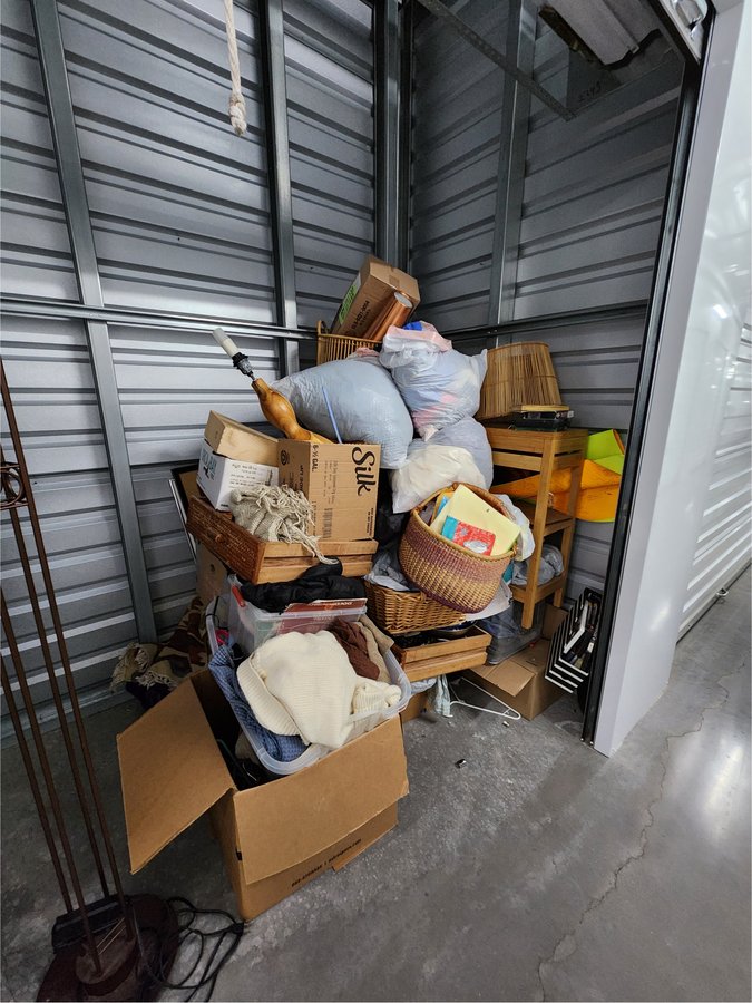 10 x 5 storage unit in Tucson, AZ