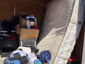 10 x 10 storage unit in Sacramento, CA