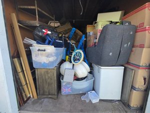 10 x 30 storage unit in North Highlands, CA