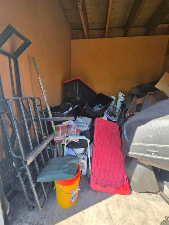 10 x 10 storage unit in North Highlands, CA