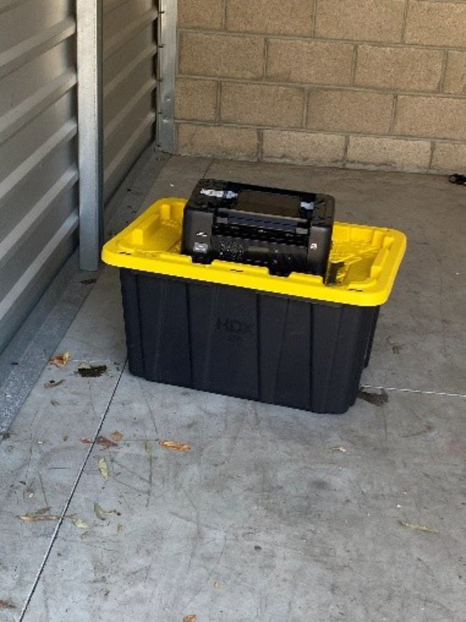 10 x 15 storage unit in Costa Mesa, CA