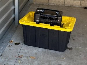 10 x 15 storage unit in Costa Mesa, CA