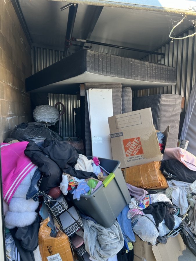 10 x 15 storage unit in Roseville, CA