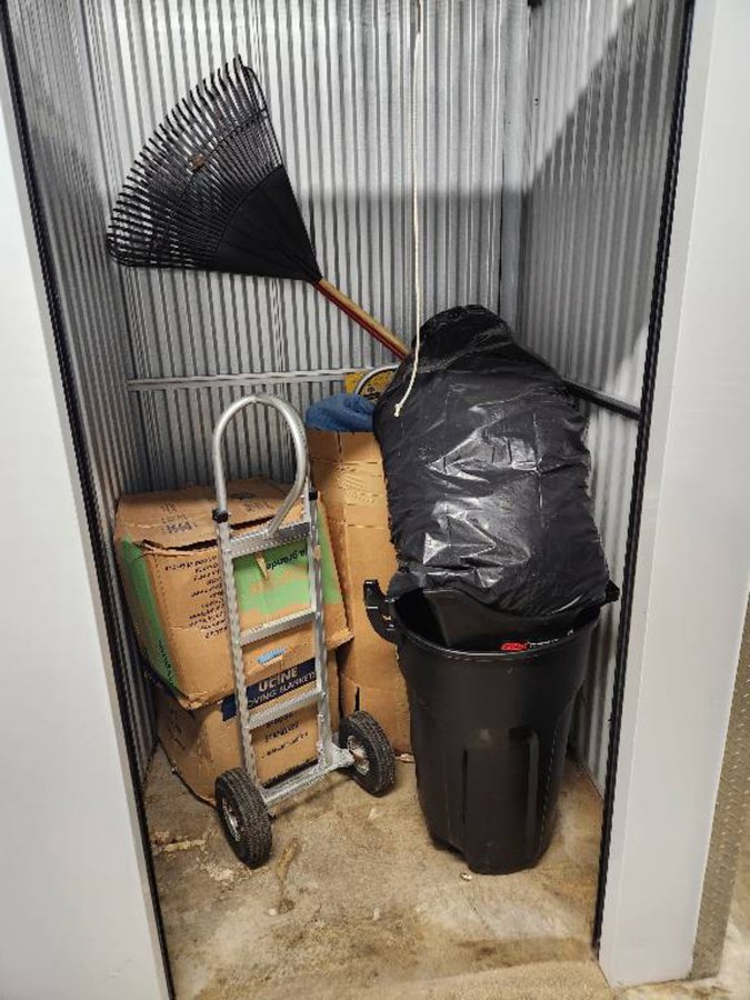 5 x 5 storage unit in Kansas City, MO