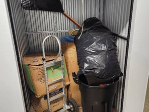 5 x 5 storage unit in Kansas City, MO