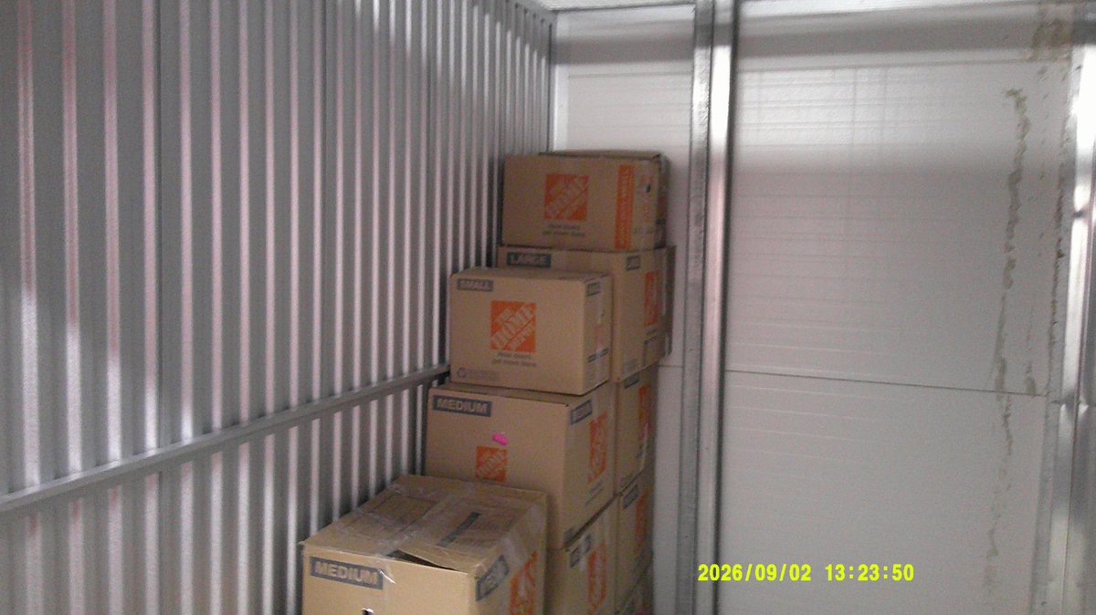 7 x 10 storage unit in Queens, NY