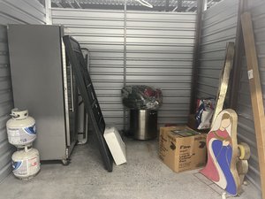 10 x 10 storage unit in Aurora, CO