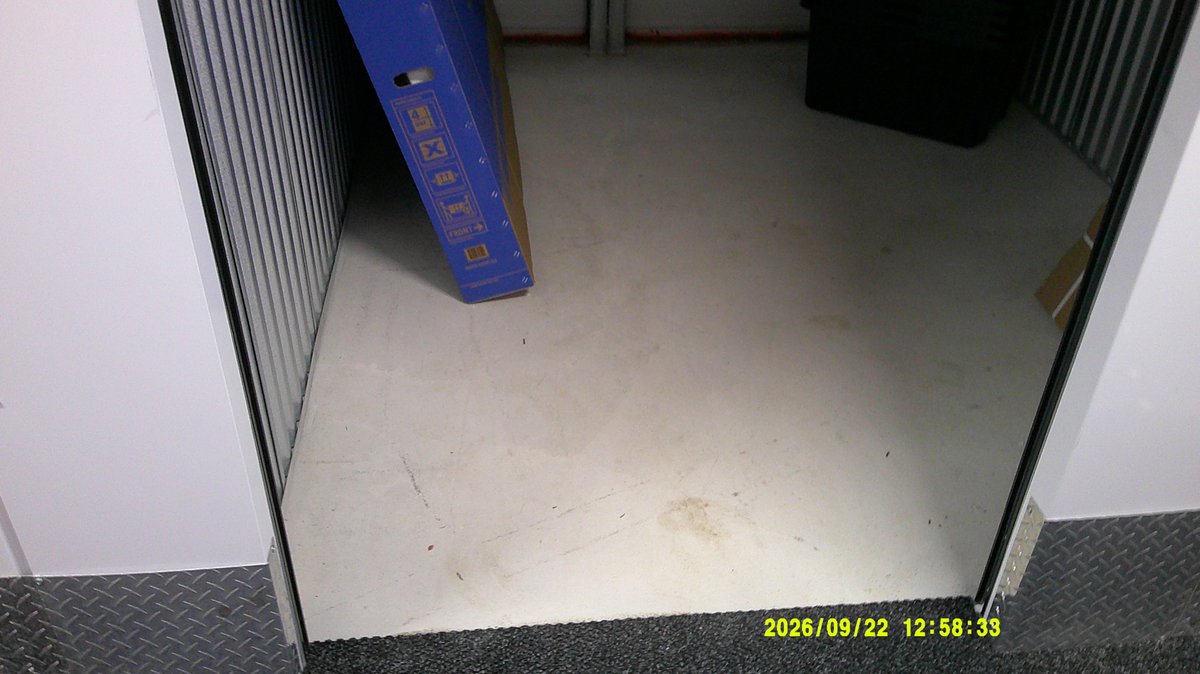 7 x 10 storage unit in Queens, NY