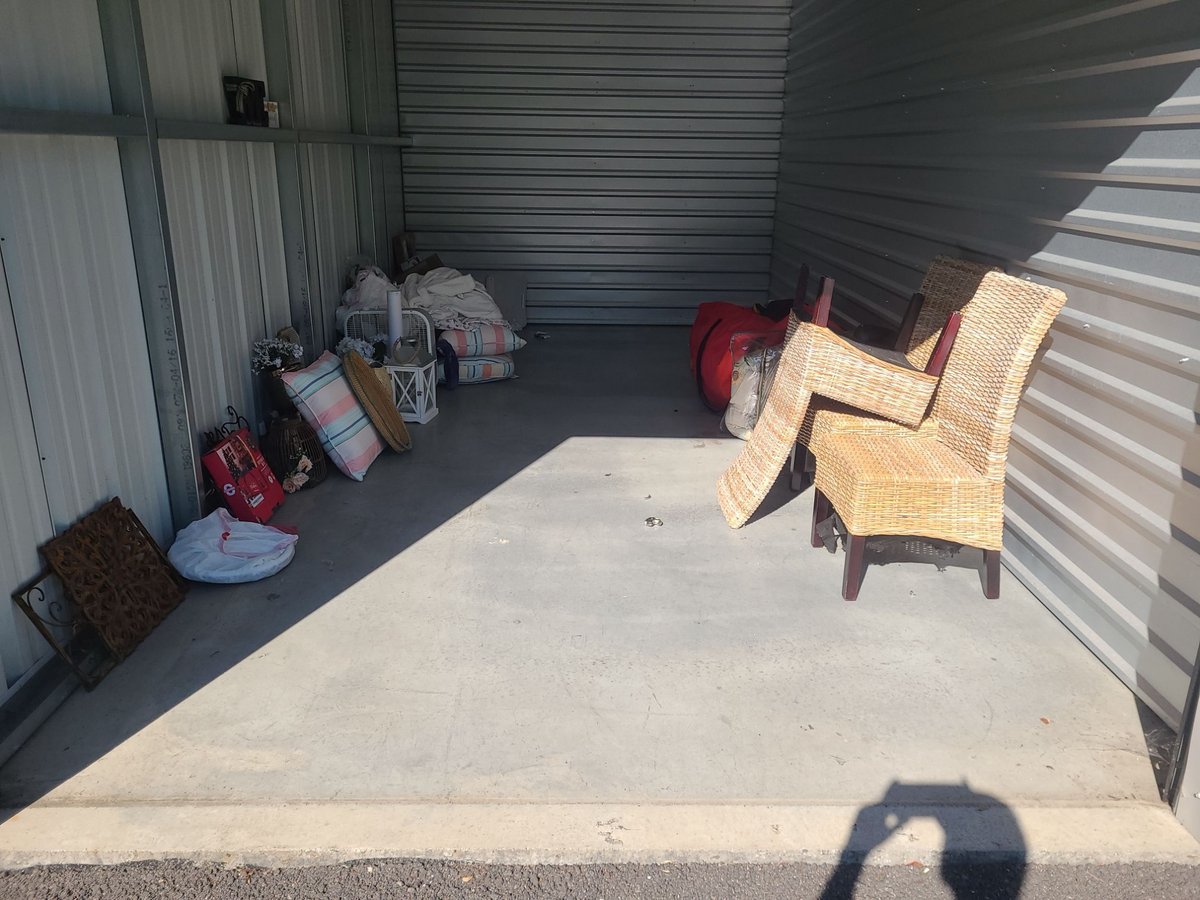 10 x 20 storage unit in Ridgefield, WA