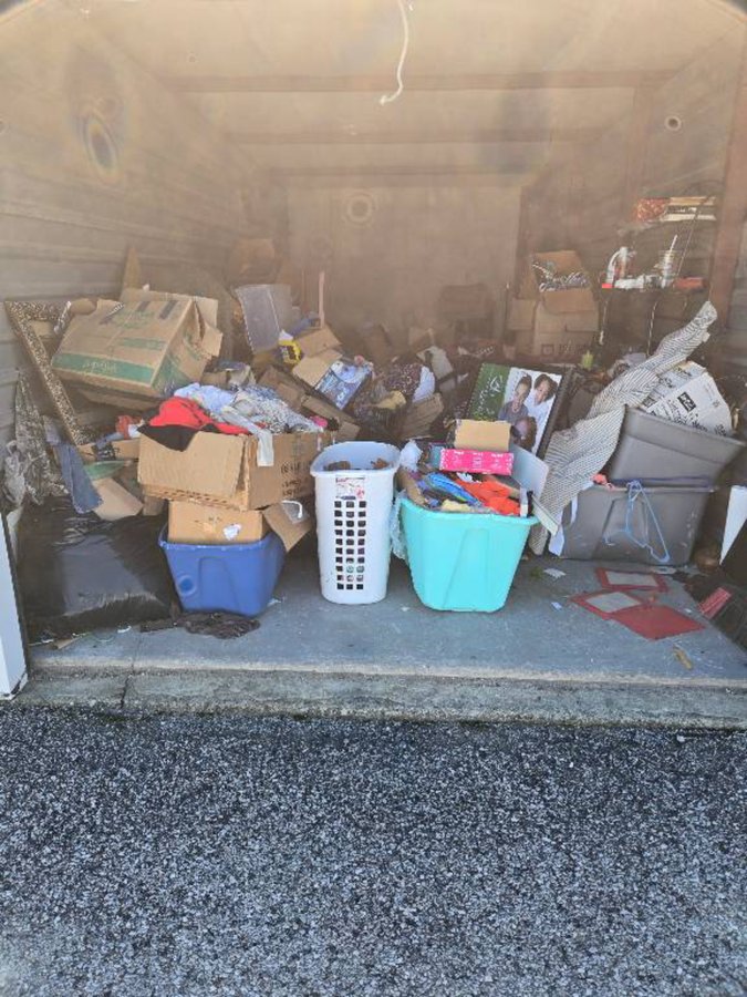 10 x 25 storage unit in Fairdale, KY