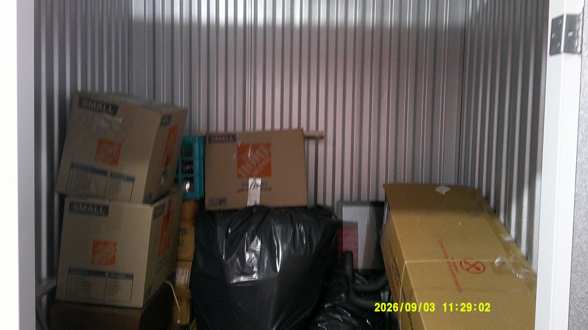 5 x 5 storage unit in Queens, NY