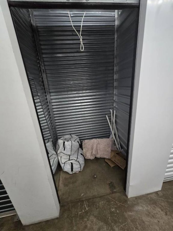 4 x 5 storage unit in Venice, CA